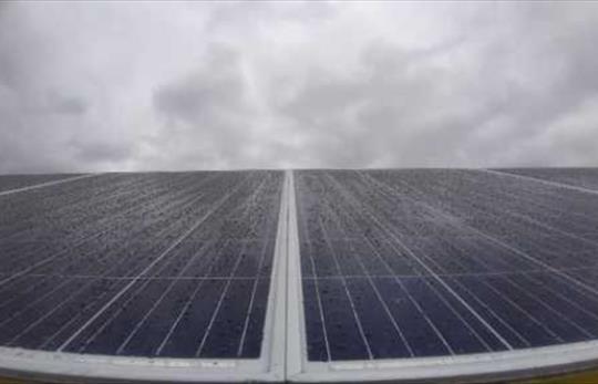 اجرای نیروگاه خورشیدی آنگرید انجمن کمپرسی داران الیگودرز